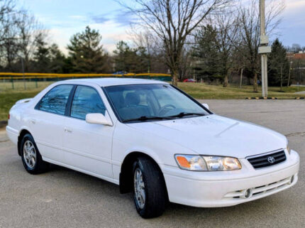 2000 Toyota Camry XLE V6 | Best of CPP Processing Co Ltd