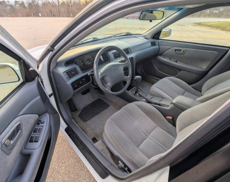 2000 Toyota Camry XLE V6 | Best of CPP Processing Co Ltd