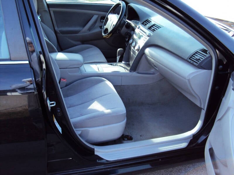 2010 Toyota Camry LE | CPP Processing Co Ltd