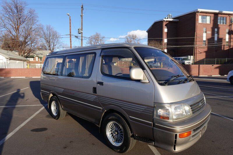 1993 Toyota HiAce | CPP Processing CO Ltd | Best Cars in Europe