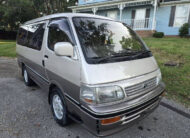 1995 Toyota HiAce | CPP Processing CO Ltd | Best Cars in Europe