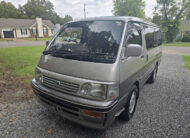 1995 Toyota HiAce | CPP Processing CO Ltd | Best Cars in Europe
