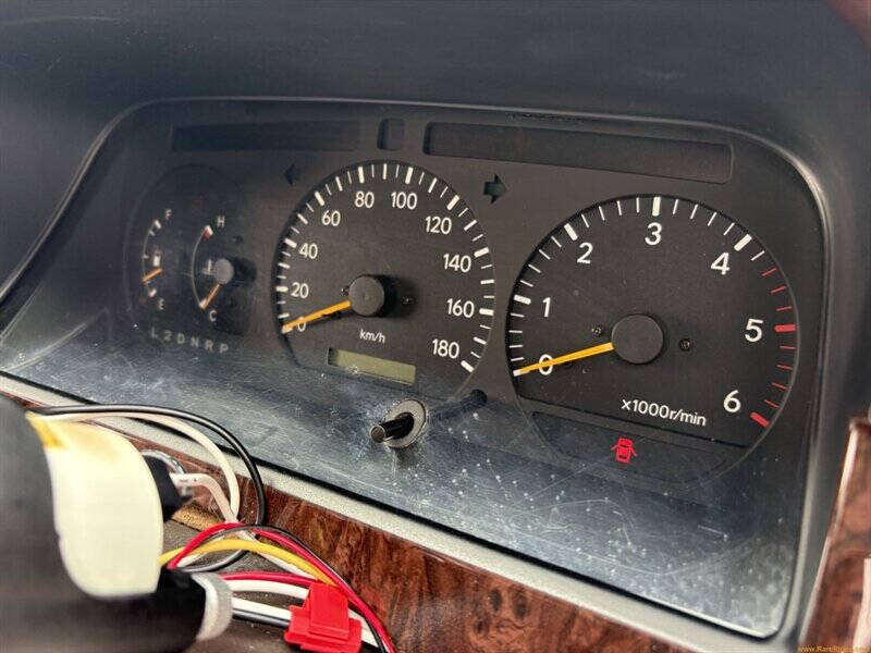1997 Toyota HiAce | CPP Processing CO Ltd | Best Cars in Europe