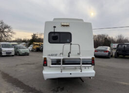 1998 Toyota HiAce | CPP Processing CO Ltd | Best Cars in Europe