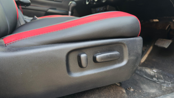 Get the best Toyota Hilux off-road beast 2016 at CPP processing Co LTD | Best v in Europe 2026