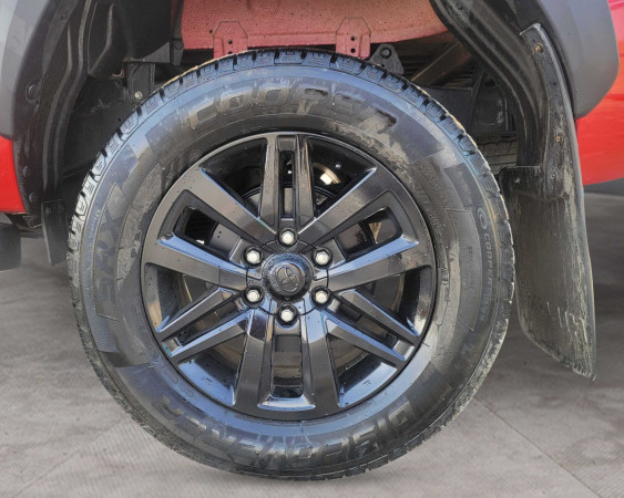 Toyota Hilux 2016 | right-hand-drive CPP Processing