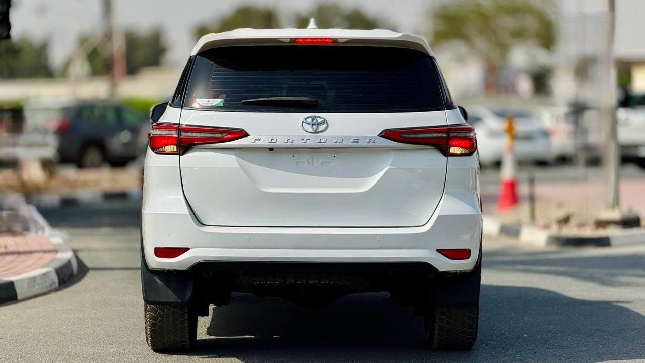 2023 TOYOTA Fortuner 7 Seats